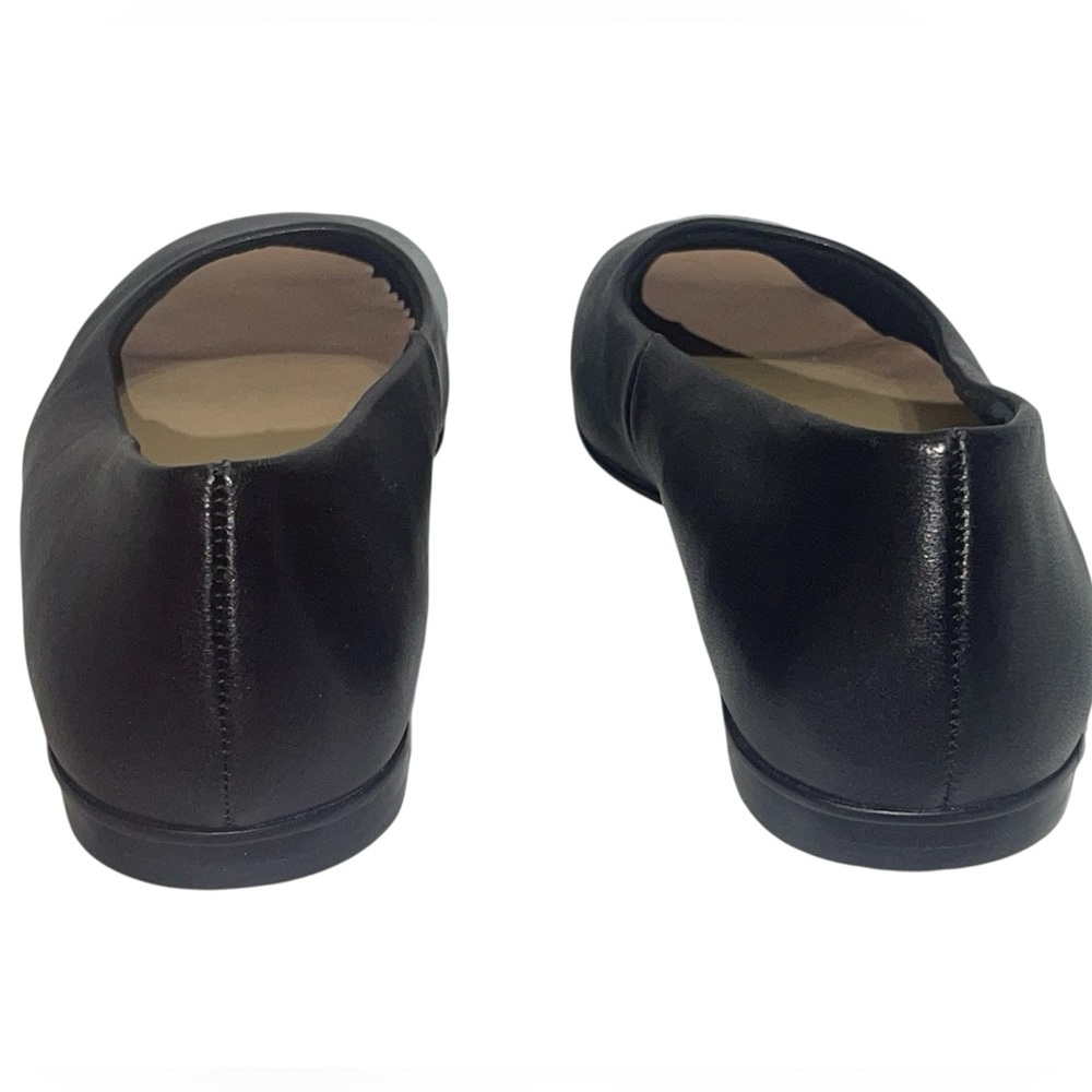 Leather slip on the Kimiko by Bella Vita. Size 9.5 GUC #51-2551 - Picture 11 of 13